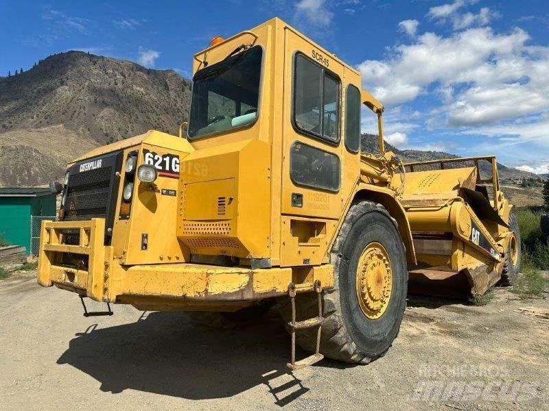 CAT 621G Schaktvagnar