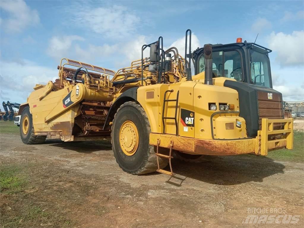 CAT 623K Schaktvagnar