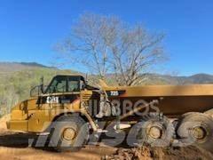 CAT 735 Lätta skåpbilar