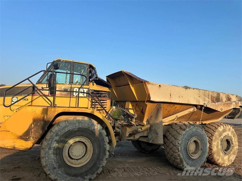 CAT 740 Midjestyrd dumper