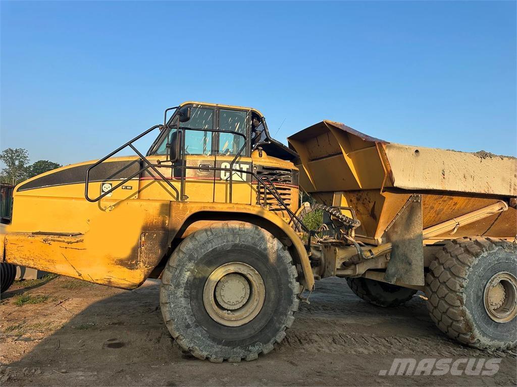 CAT 740 Midjestyrd dumper