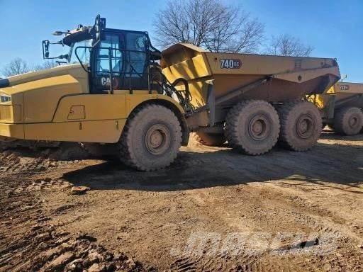 CAT 740GC Midjestyrd dumper