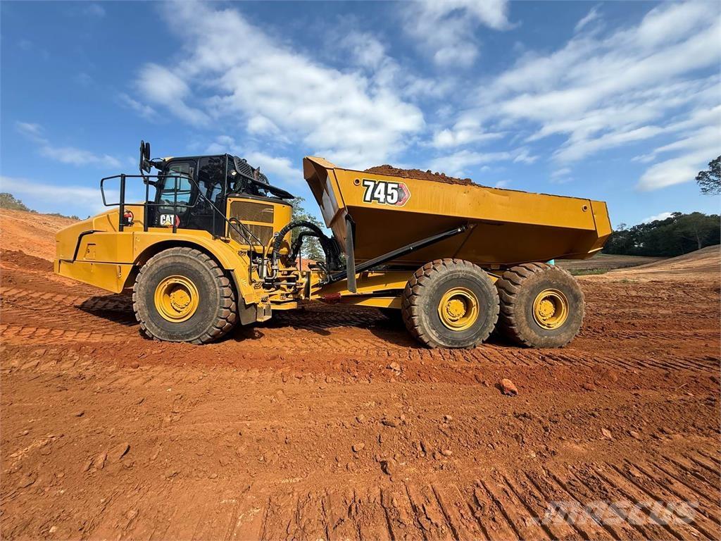 CAT 745 Midjestyrd dumper