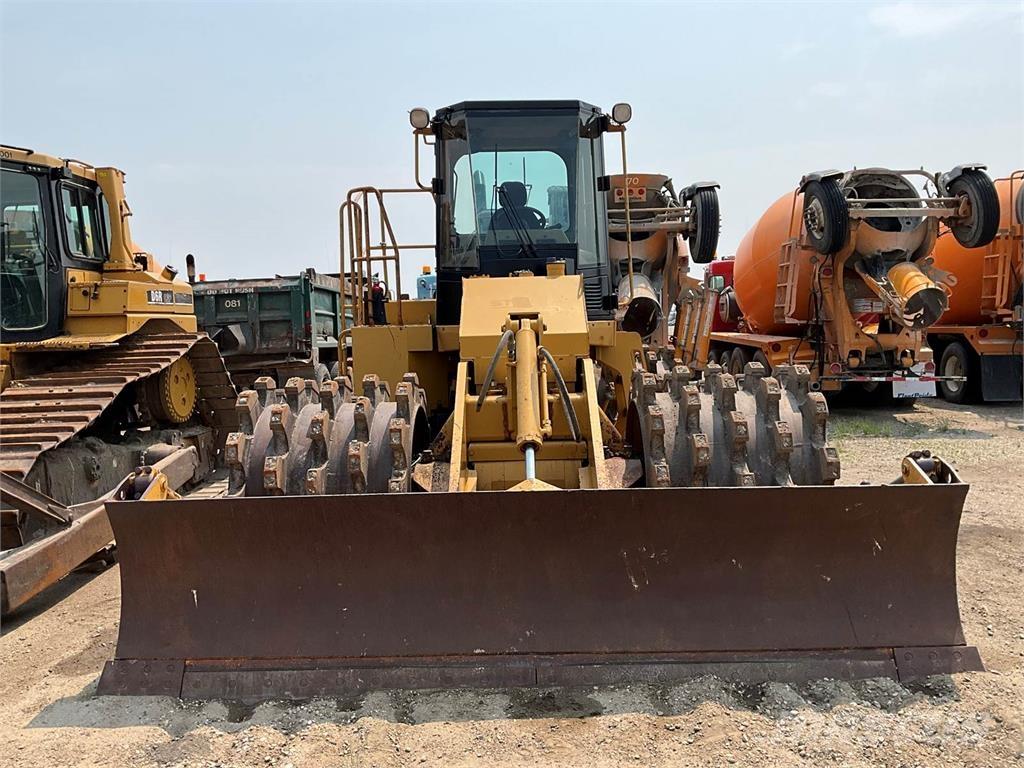 CAT 815F Jordkompaktorer