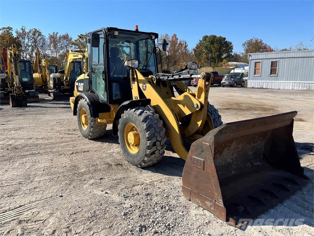 CAT 906 Wheel loaders