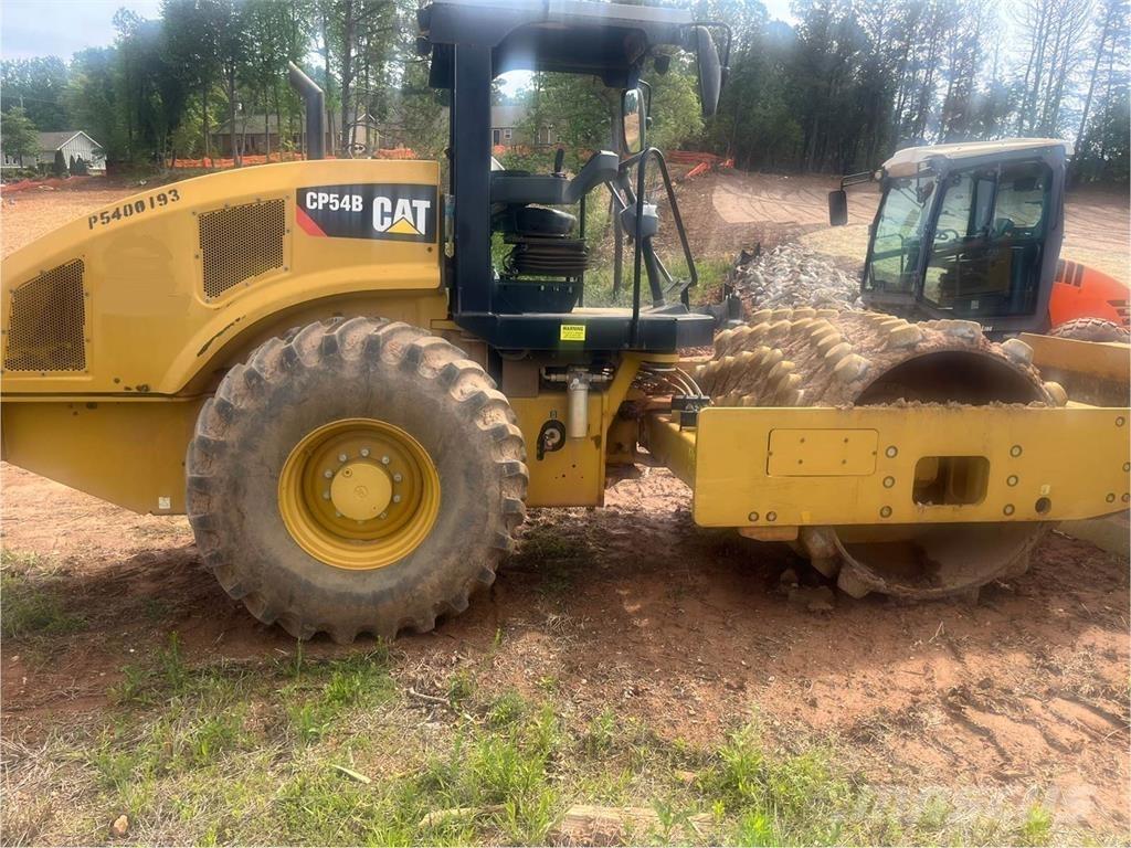 CAT CP54B Jordkompaktorer