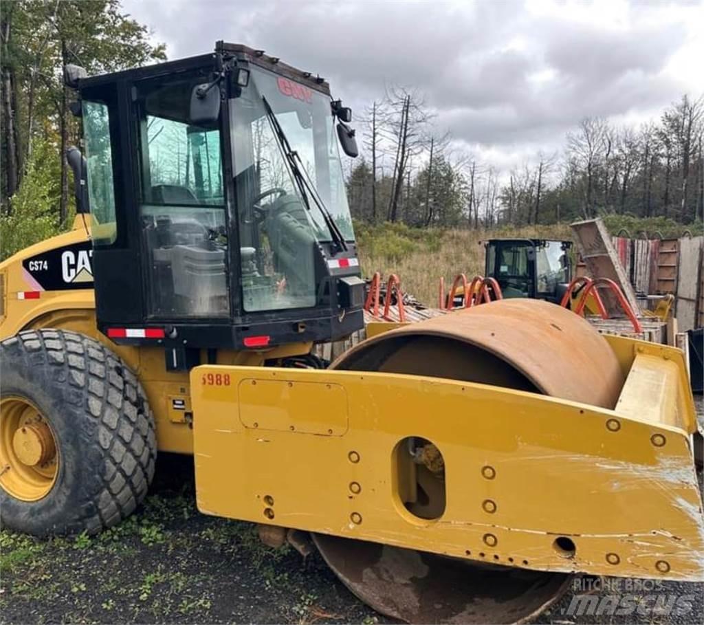 CAT CS74 Envalsvältar