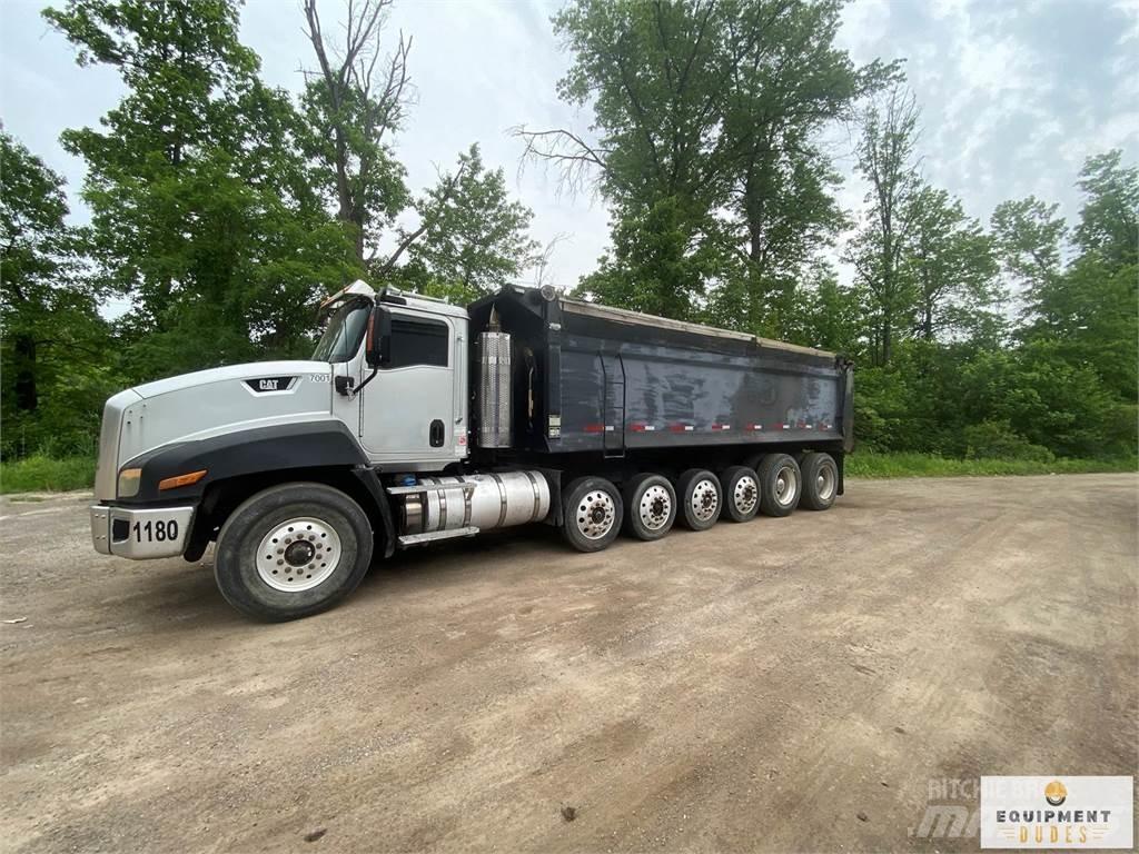 CAT CT660 Tippbilar