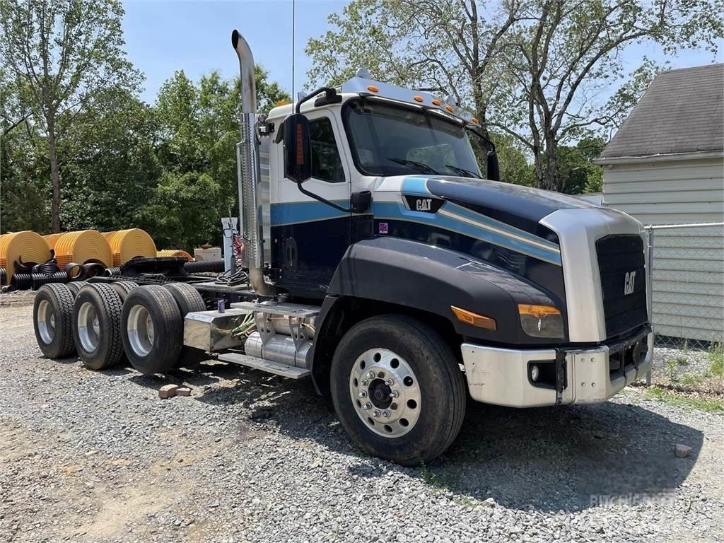 CAT CT660S Dragbilar