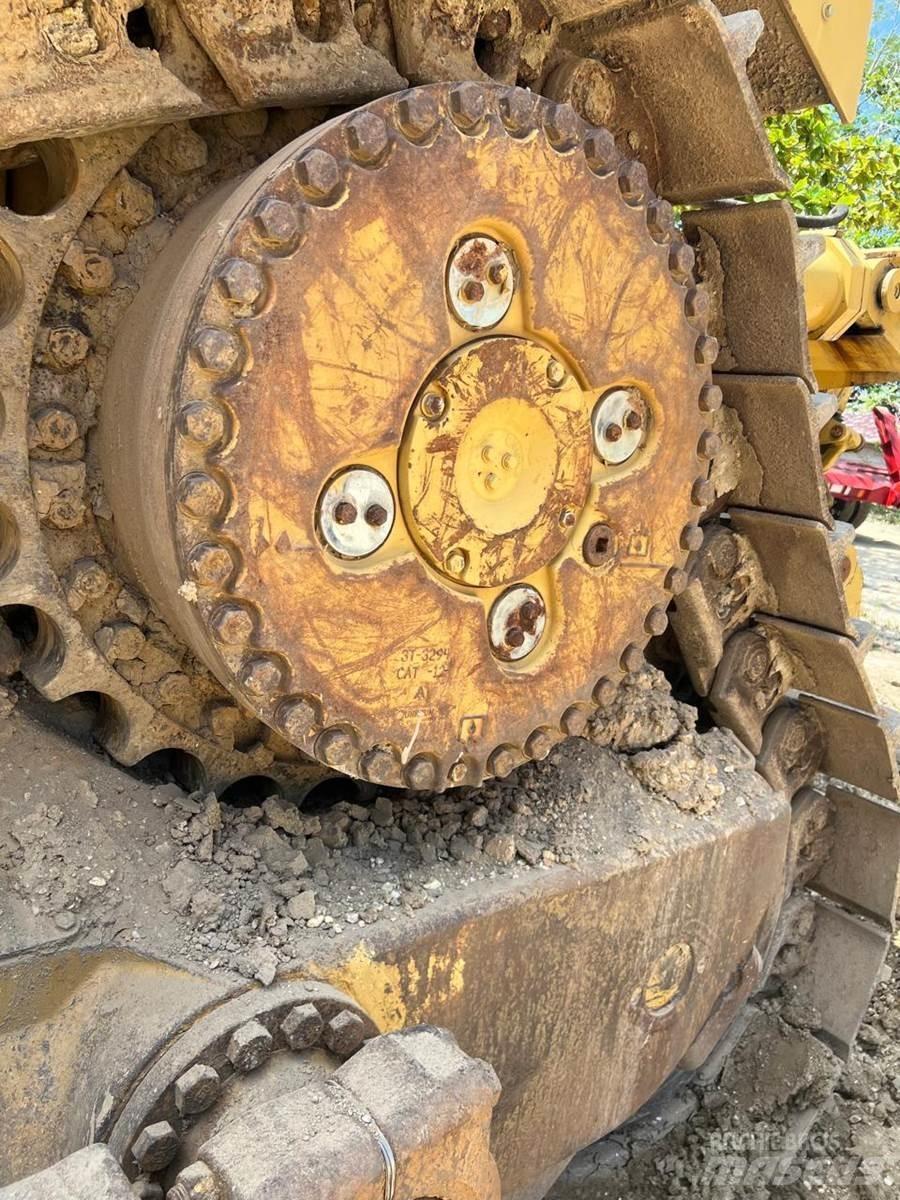 CAT D10T Bandschaktare