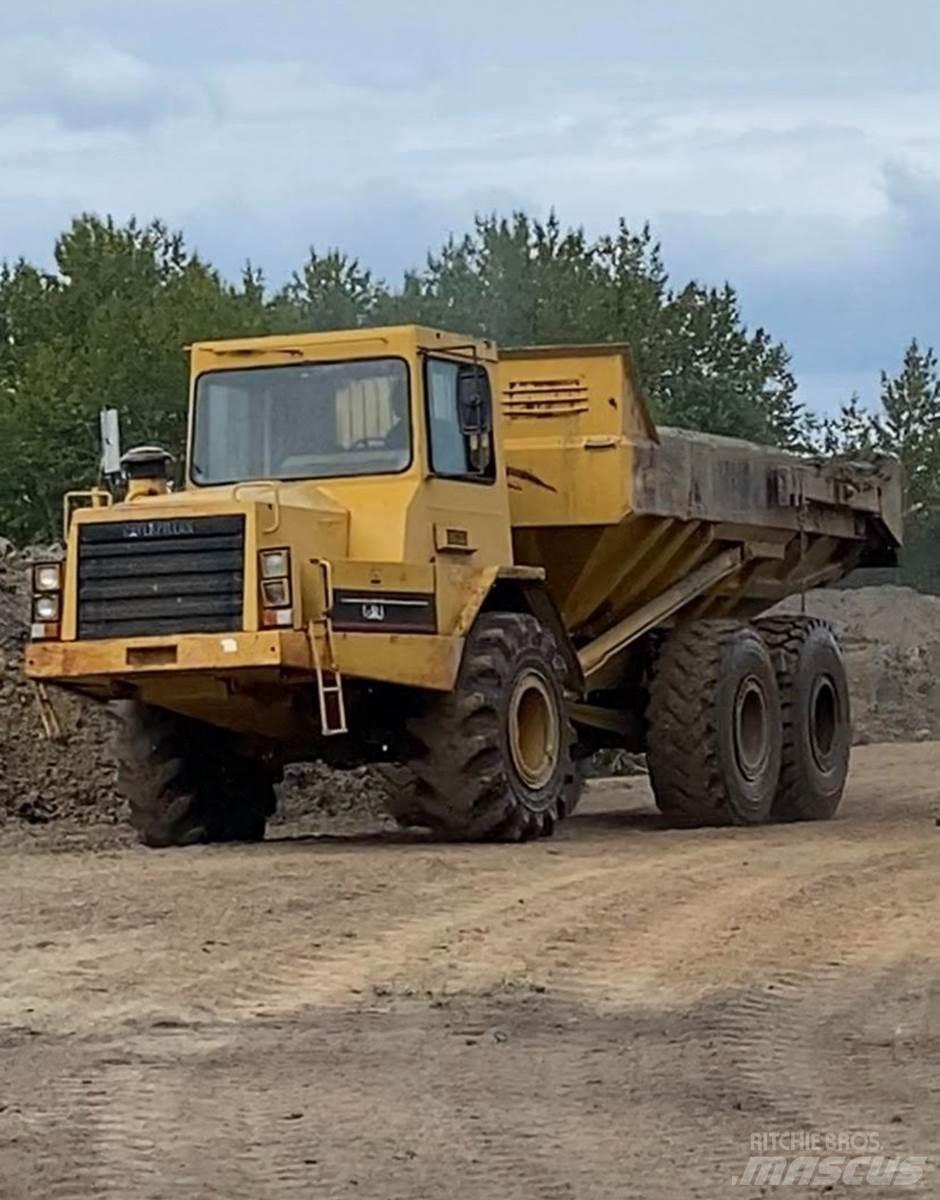 CAT D250B Midjestyrd dumper