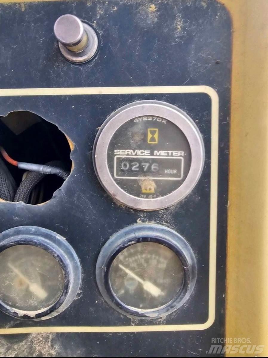 CAT D4H II Bandschaktare