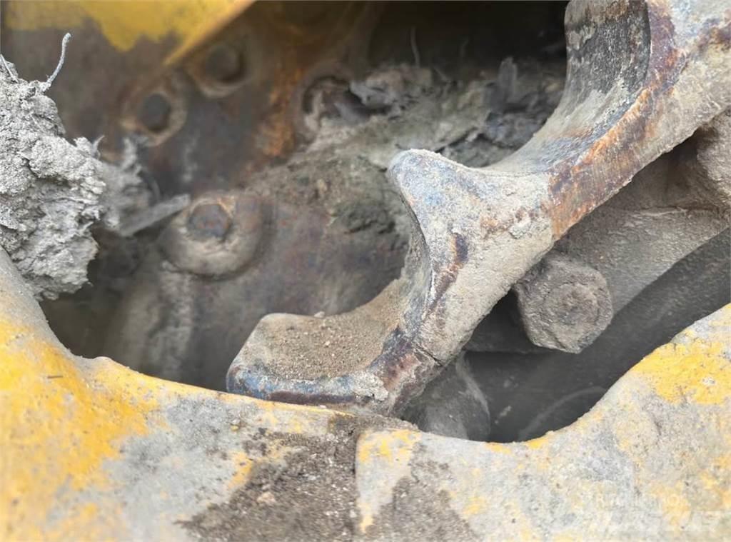 CAT D85E Bandschaktare