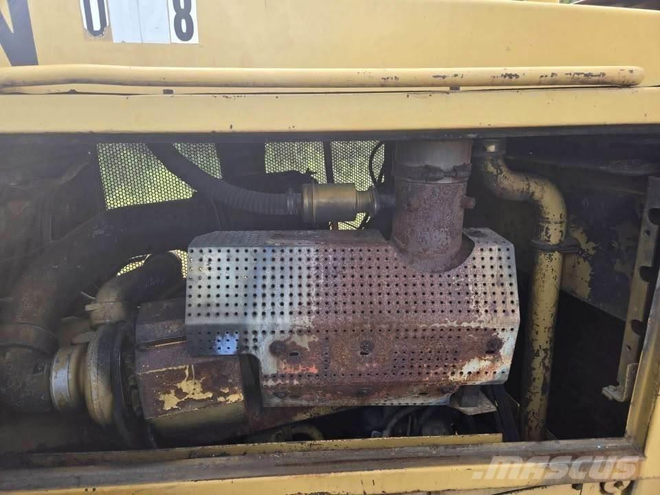 CAT D8N Bandschaktare