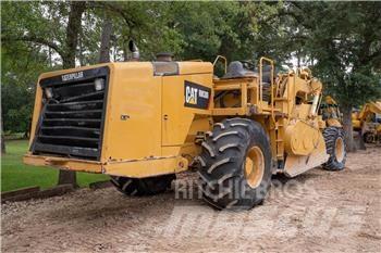 CAT RM300 Jordkompaktorer