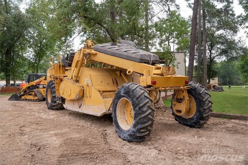 CAT RM300 Jordkompaktorer