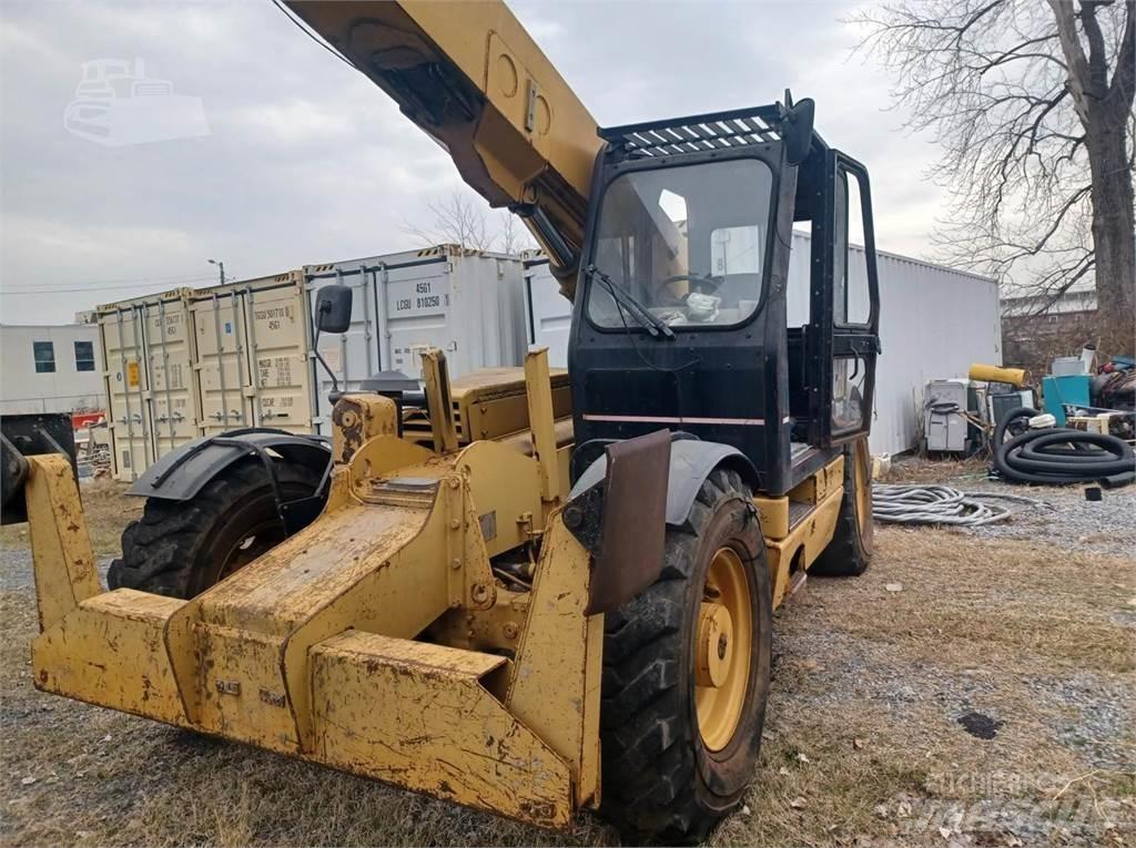 CAT TH103 Teleskoplastare