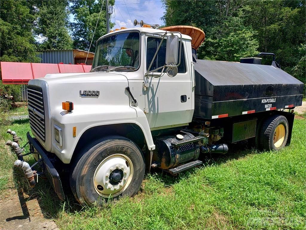 Ford 8000 Tankbilar