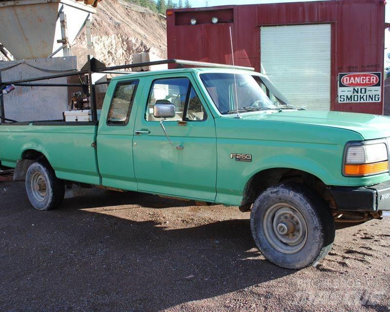Ford F-250 Flakbilar/Pickuper