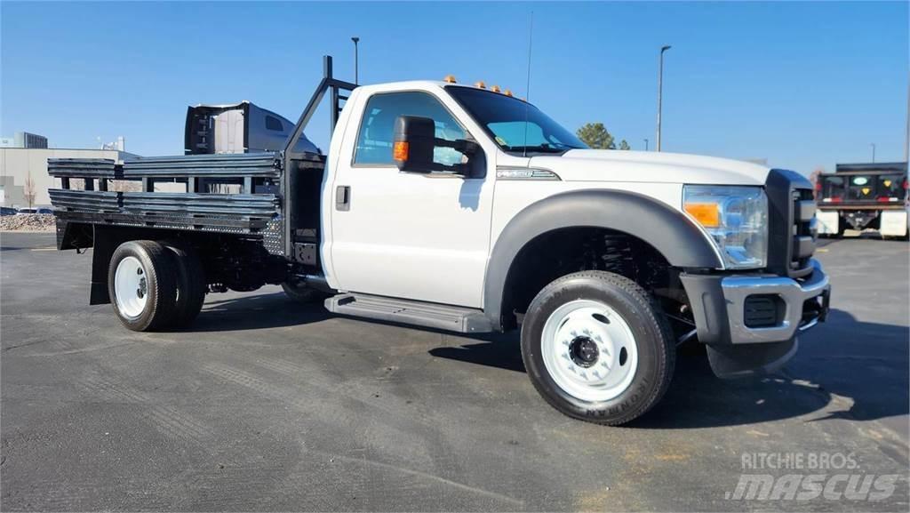 Ford F-550 Djurtransporter