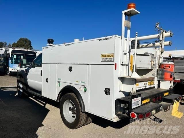 Ford F-550 Plogbilar