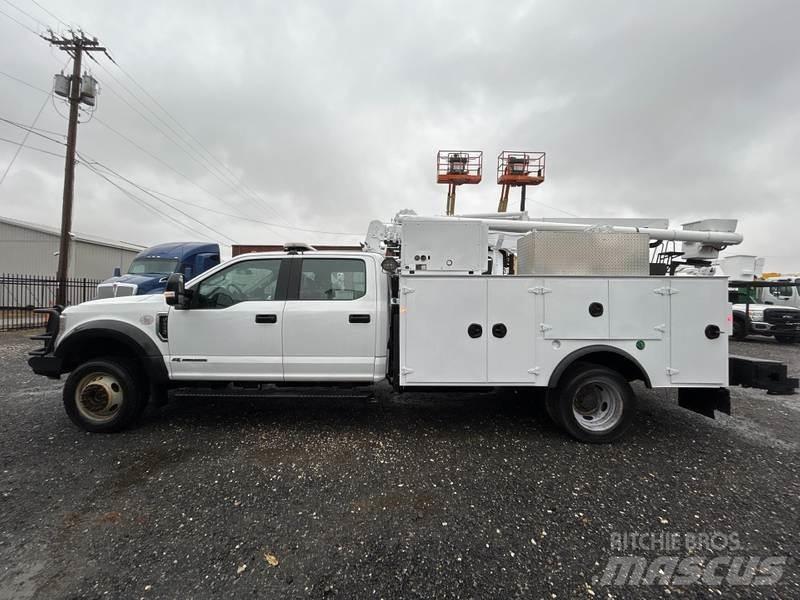 Ford F-550 Plogbilar