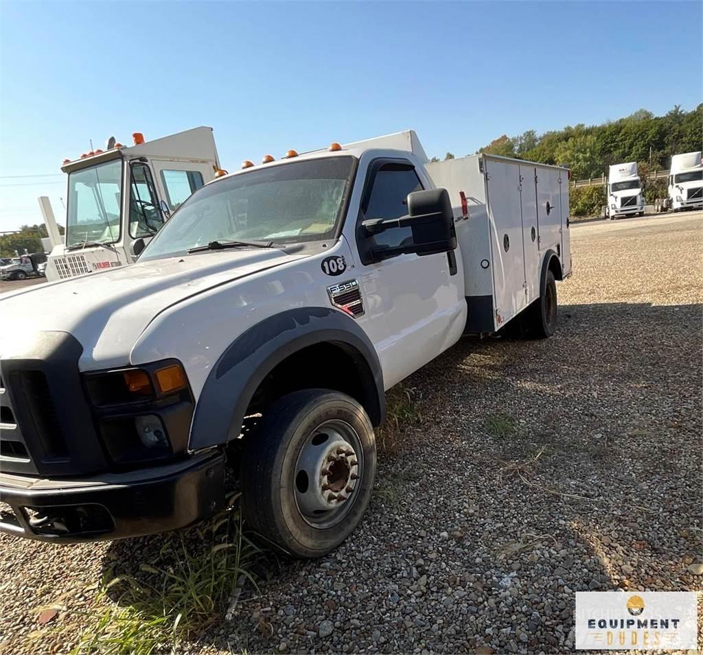 Ford F-550 Plogbilar