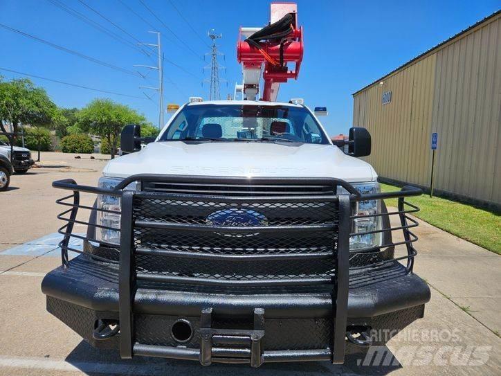 Ford F-550 Billyftar