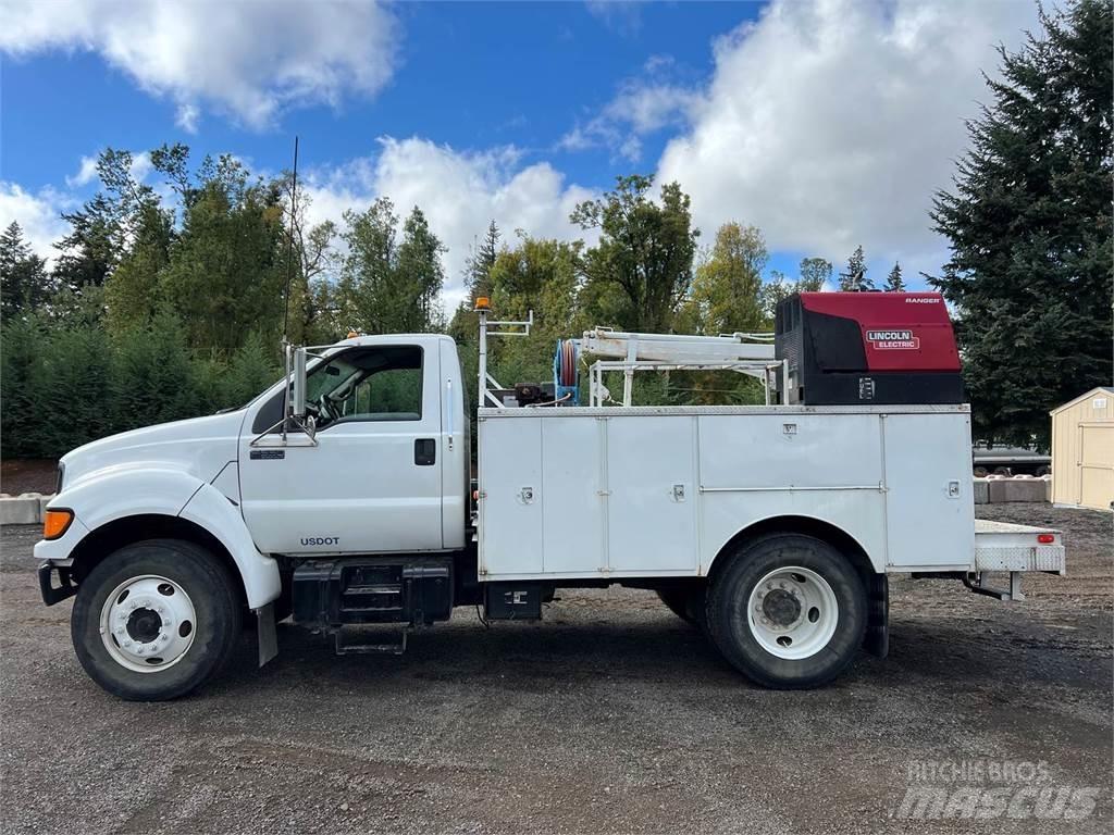 Ford F-650 Plogbilar