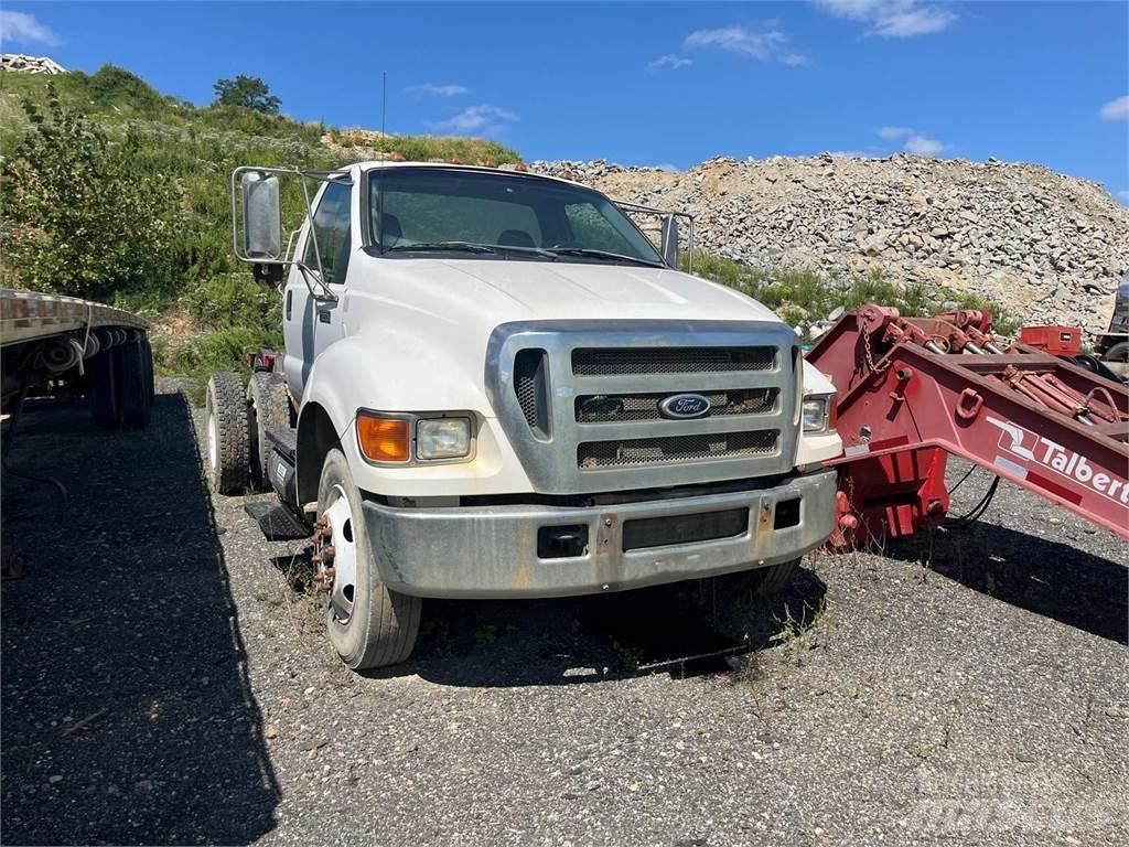 Ford F-650 Chassier
