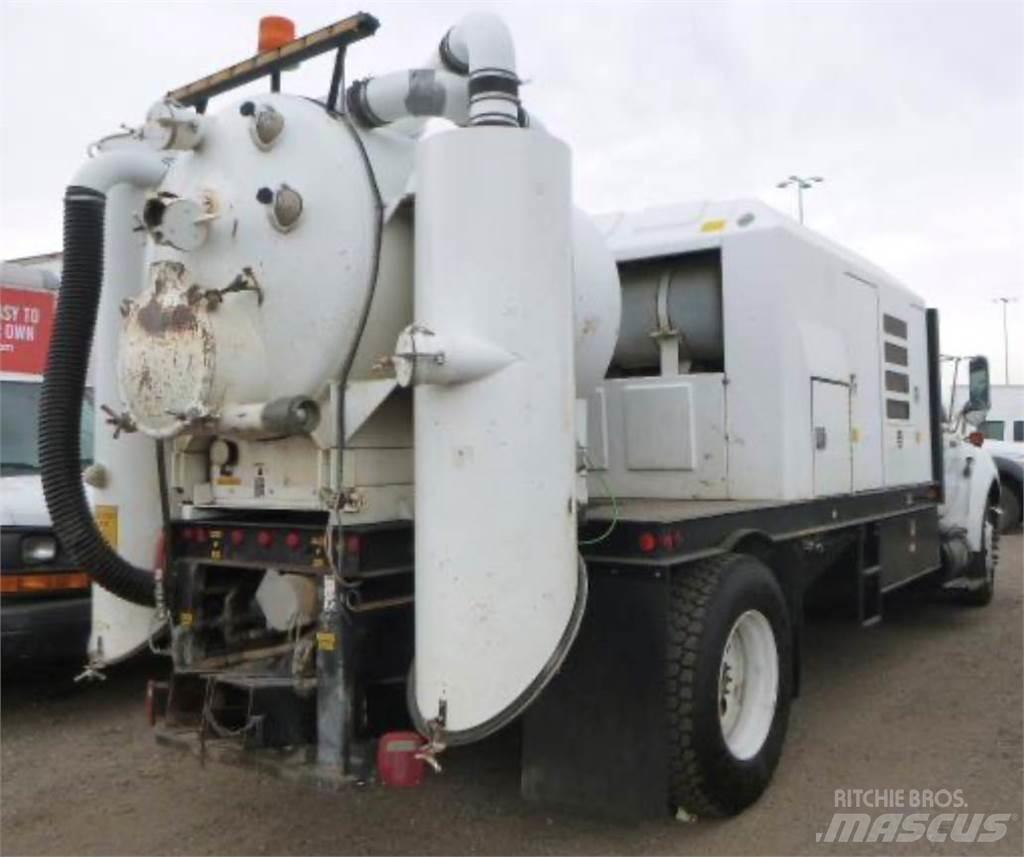 Ford F-650 Slamsugningsbil
