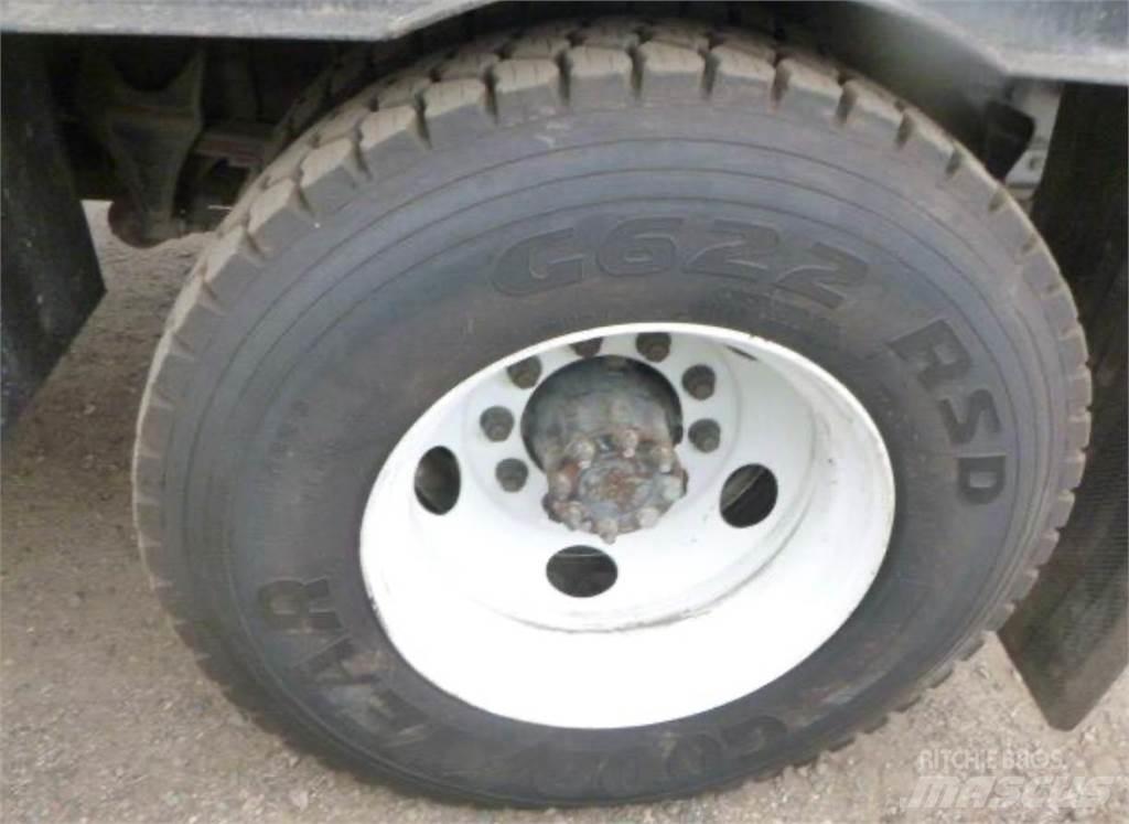 Ford F-650 Slamsugningsbil