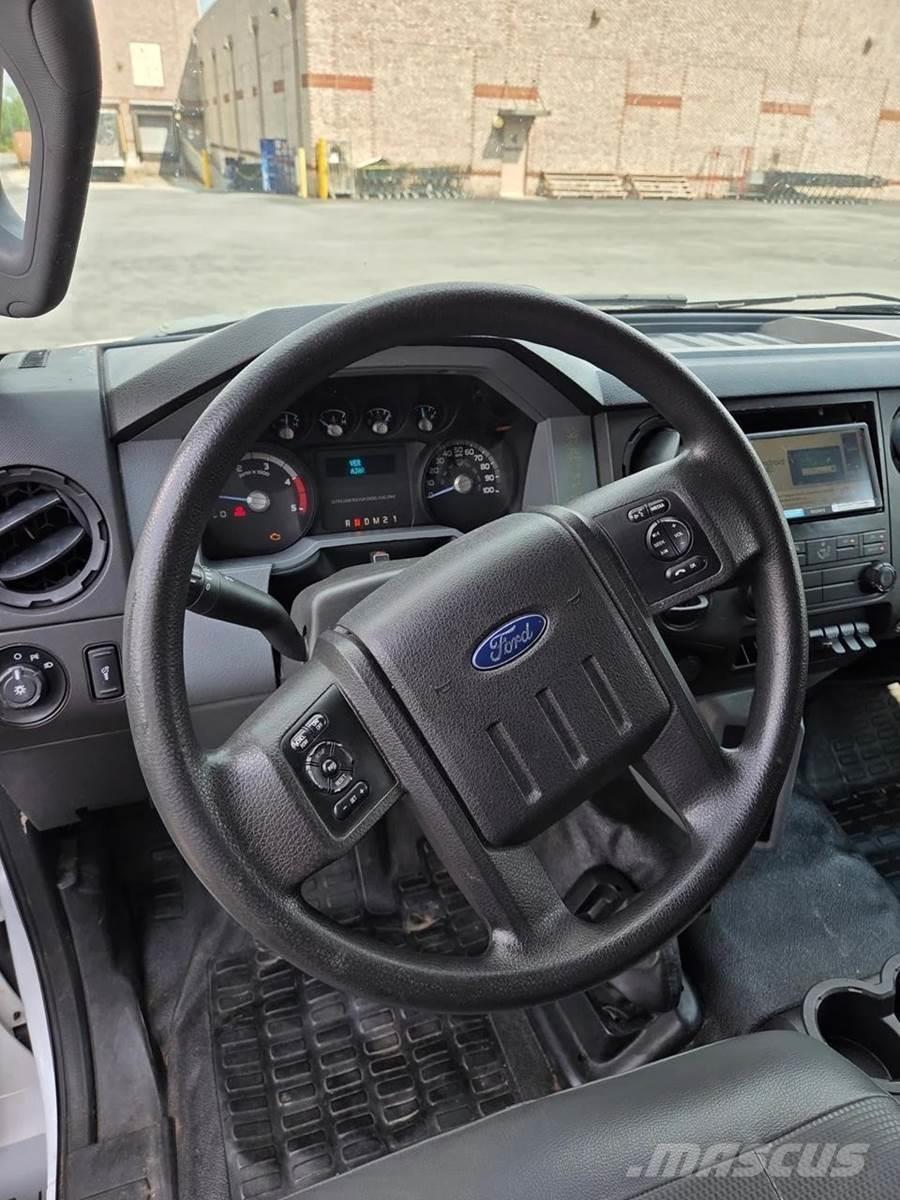 Ford F-650 Skåpbilar