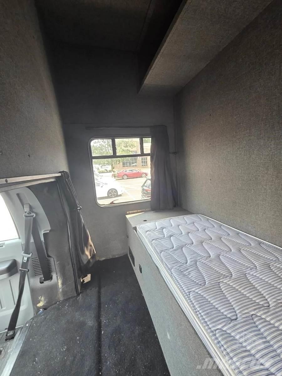 Ford F-650 Skåpbilar