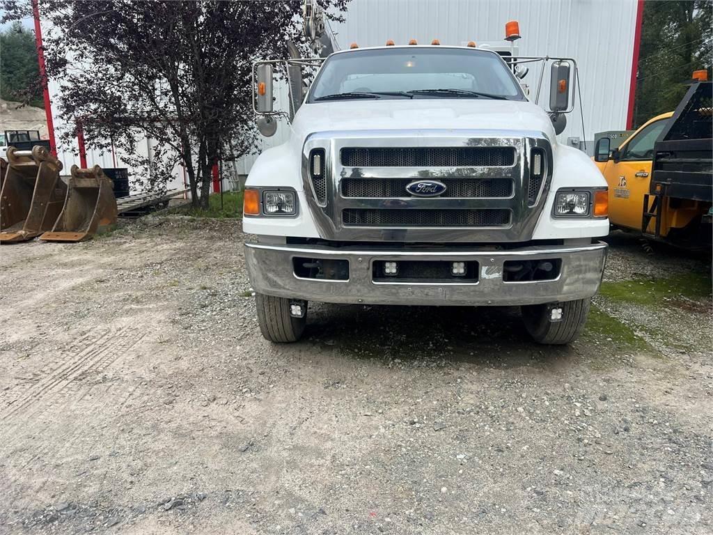 Ford F-750 Plogbilar