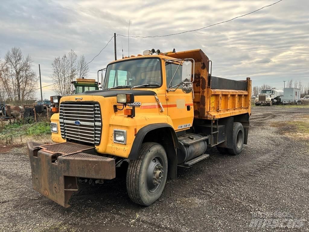 Ford L8000 Tippbilar