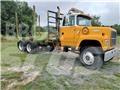 Ford L8000 Timmerbilar