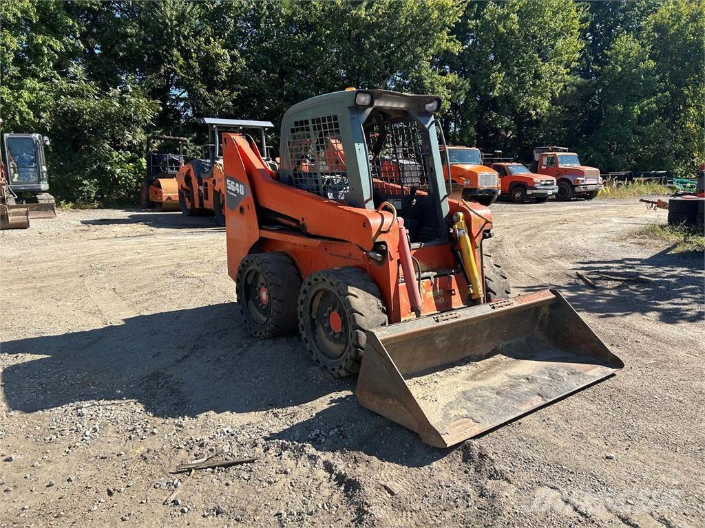 Gehl 5640E Bandlastare