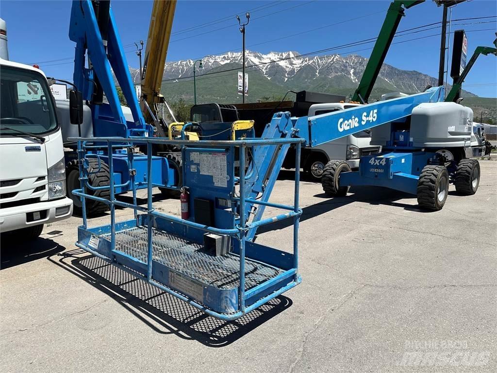 Genie S-45 Teleskop bomliftar