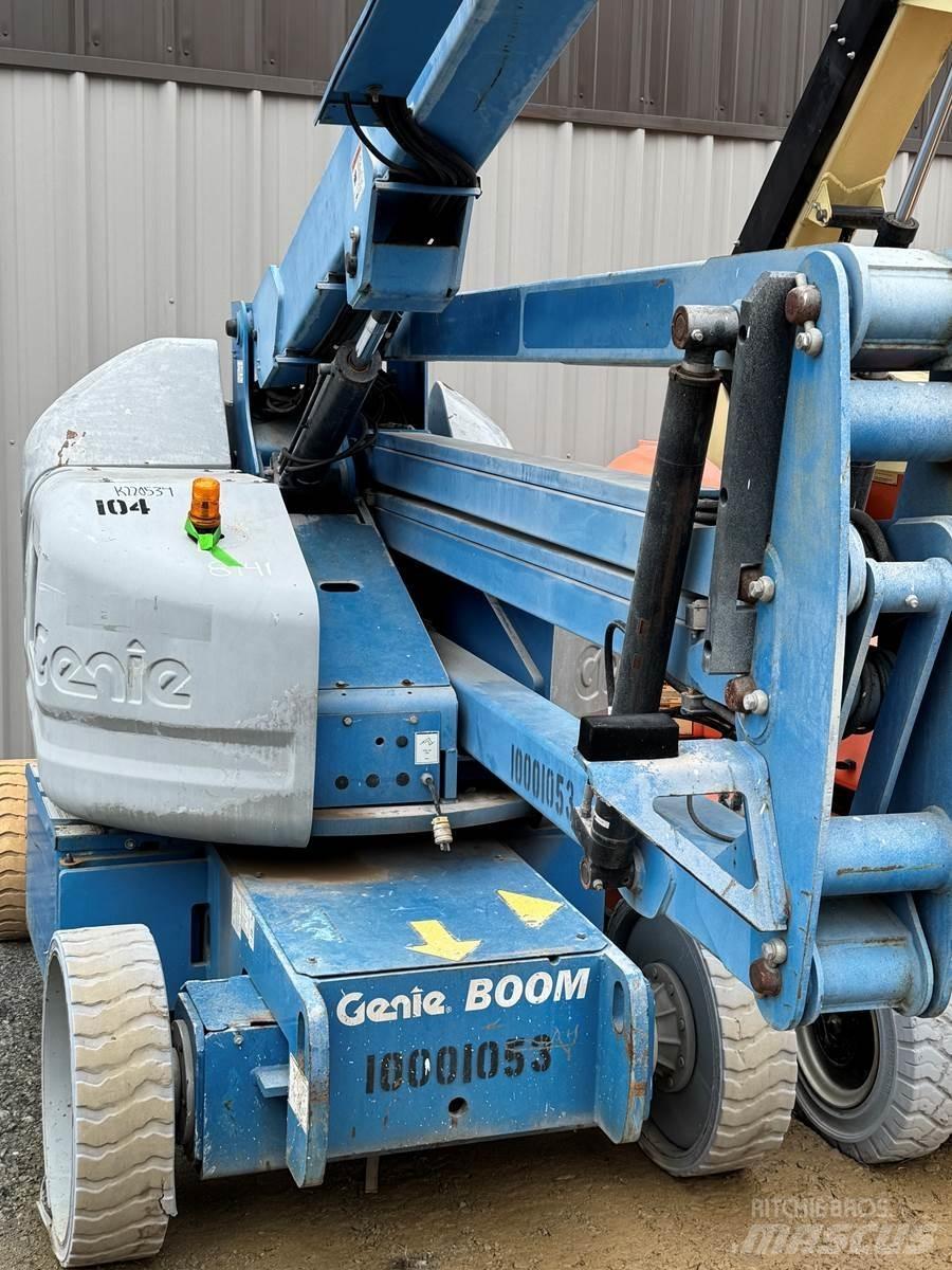 Genie Z45 Bomliftar