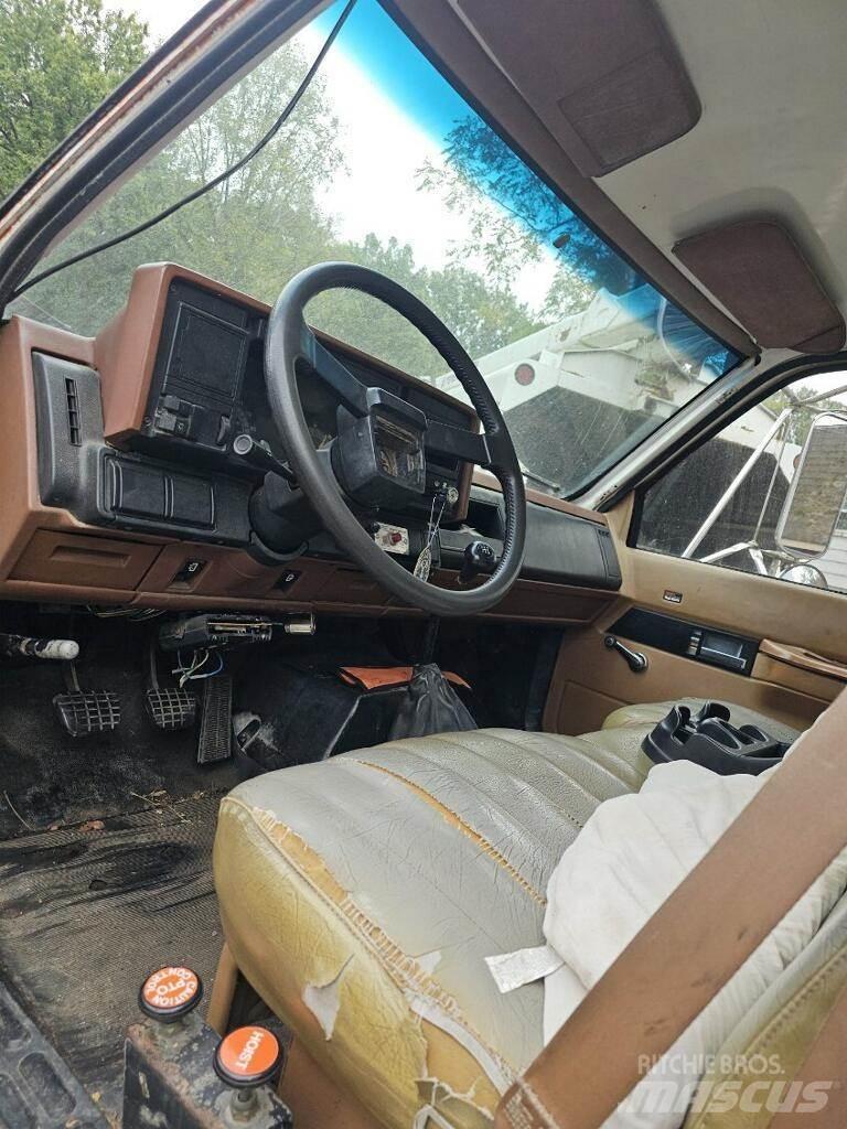 GMC C6000 Flisbilar