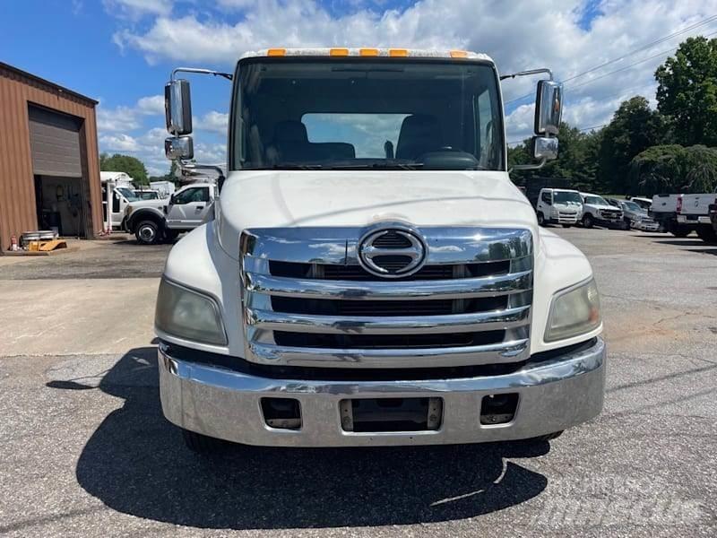 Hino 258 Biltransportbilar