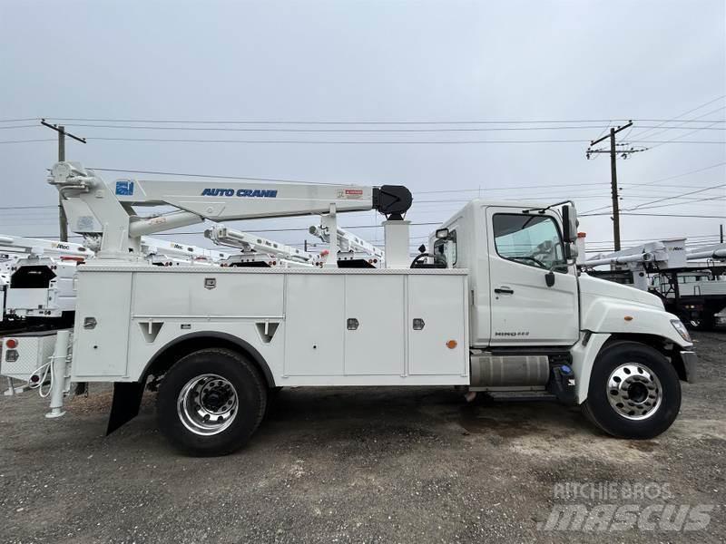 Hino 338 Plogbilar