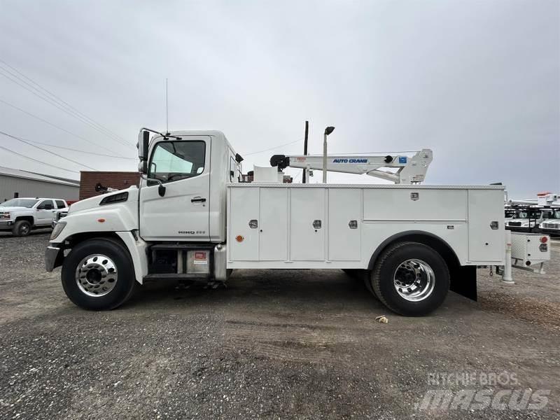 Hino 338 Plogbilar