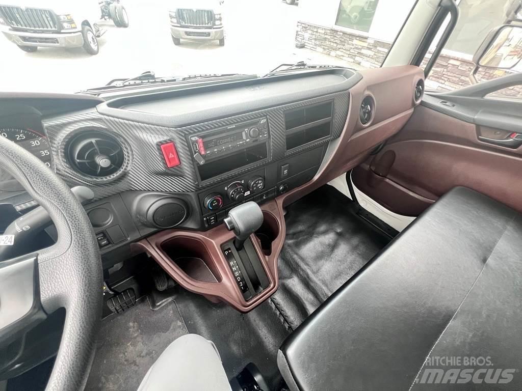 Hino L6 Skåpbilar