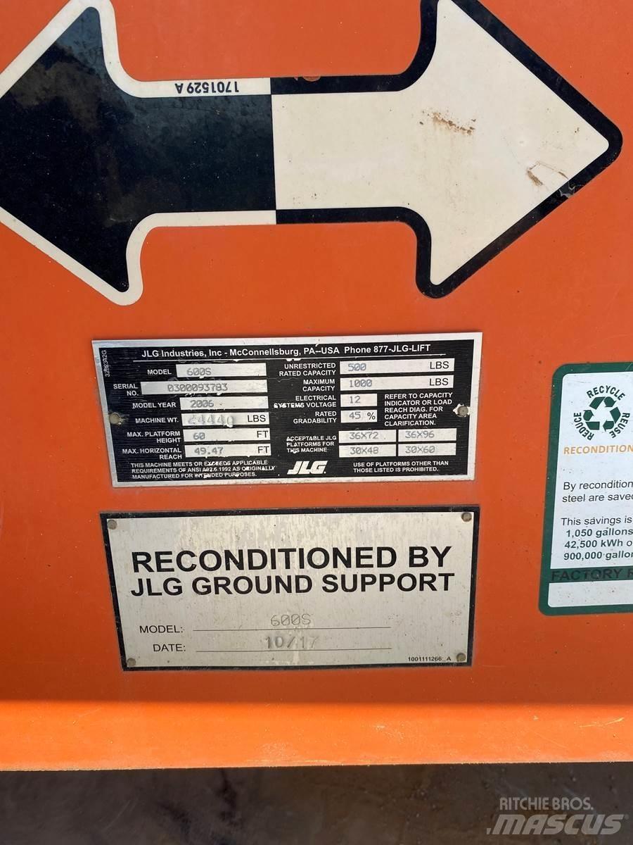 JLG 600S Teleskop bomliftar