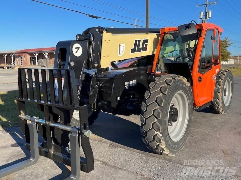 JLG 742 Teleskoplastare