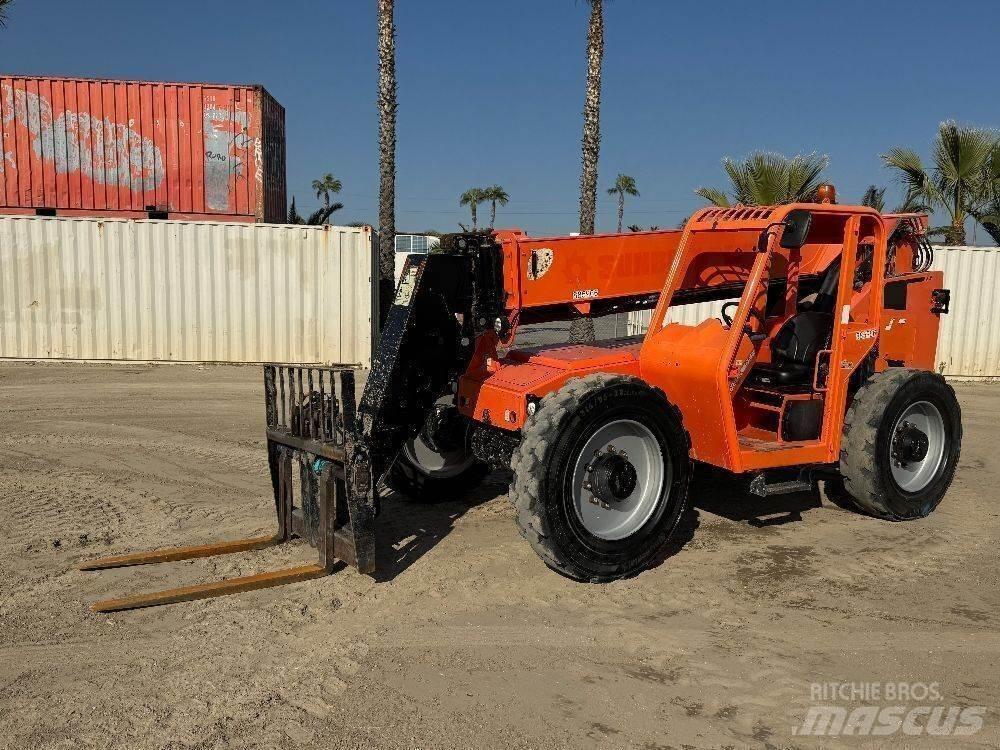 JLG 8042 Teleskoplastare