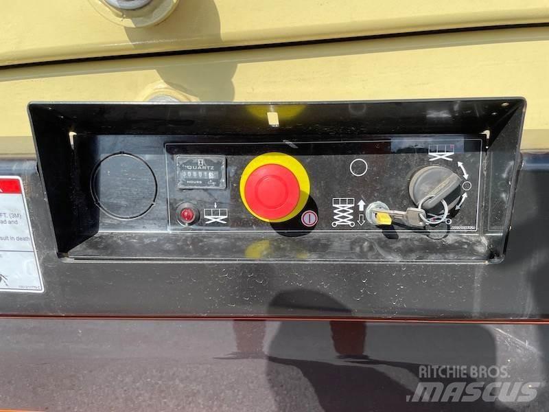 JLG R4045 Saxliftar