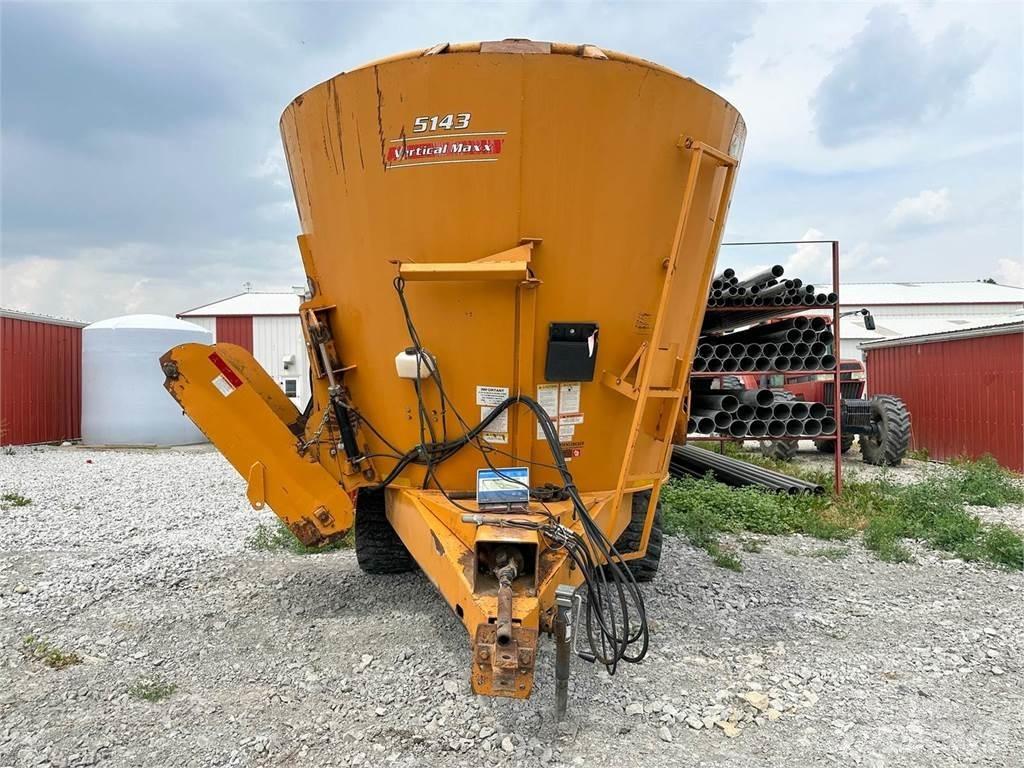 Kuhn 5143 Fullfodervagnar